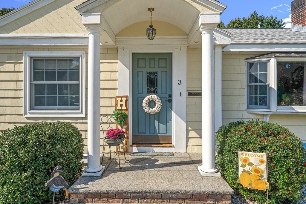 3 Wellington Road Winchester, MA 01890 - Photo 3 of 39 Gallery Image 3