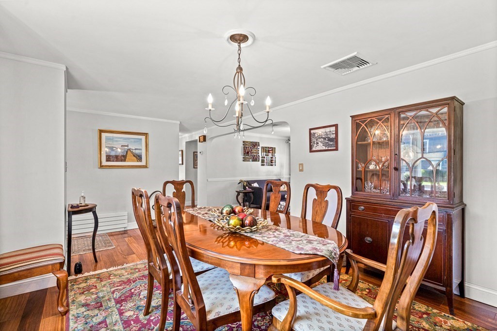 3 Wellington Road Winchester, MA 01890 - Photo 7 of 39 Gallery Image 7