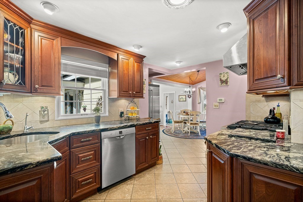 3 Wellington Road Winchester, MA 01890 - Photo 9 of 39 Gallery Image 9