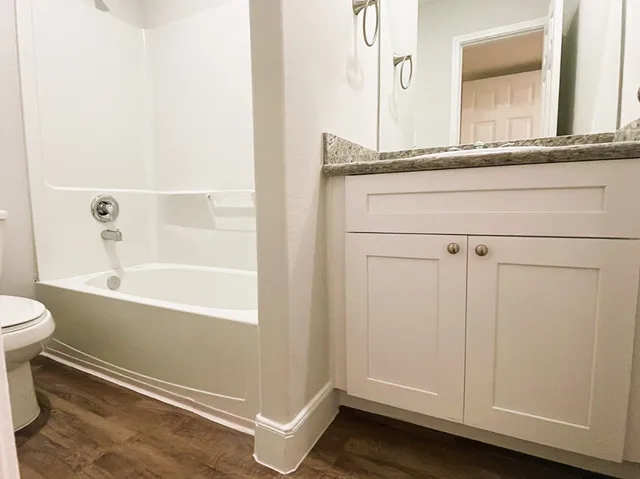 $1,200 | 711 South Houston Avenue, Unit B, Humble, TX 77338