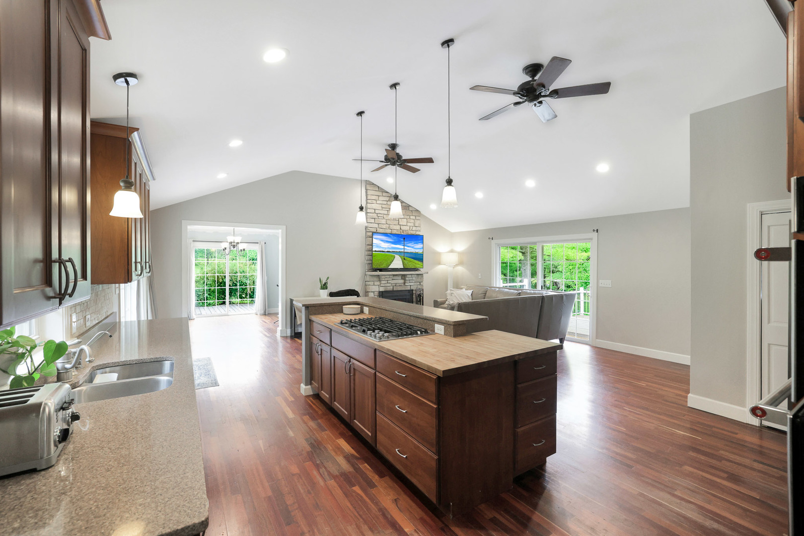 1918 Deerpass Road Marengo, IL 60152 - Photo 8 of 36 Gallery Image 8