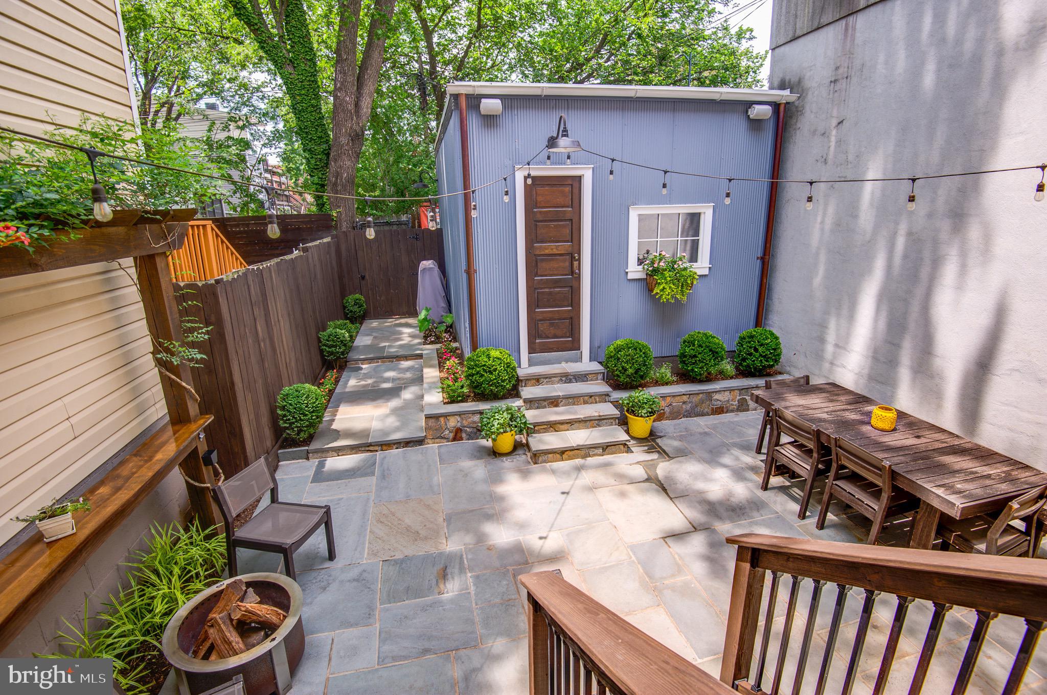 21 15th Street Southeast Washington, DC 20003 - Photo 3 of 7