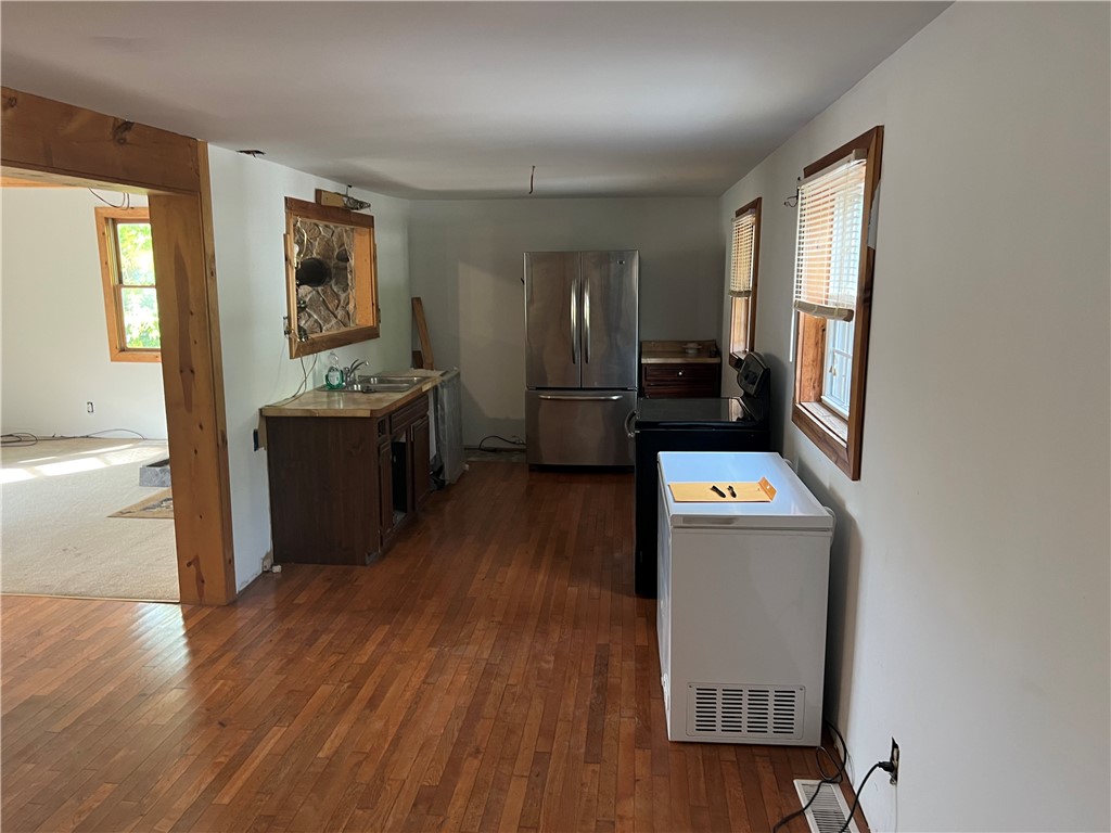 8353 East Main Road Le Roy, NY 14482 - Photo 28 of 35