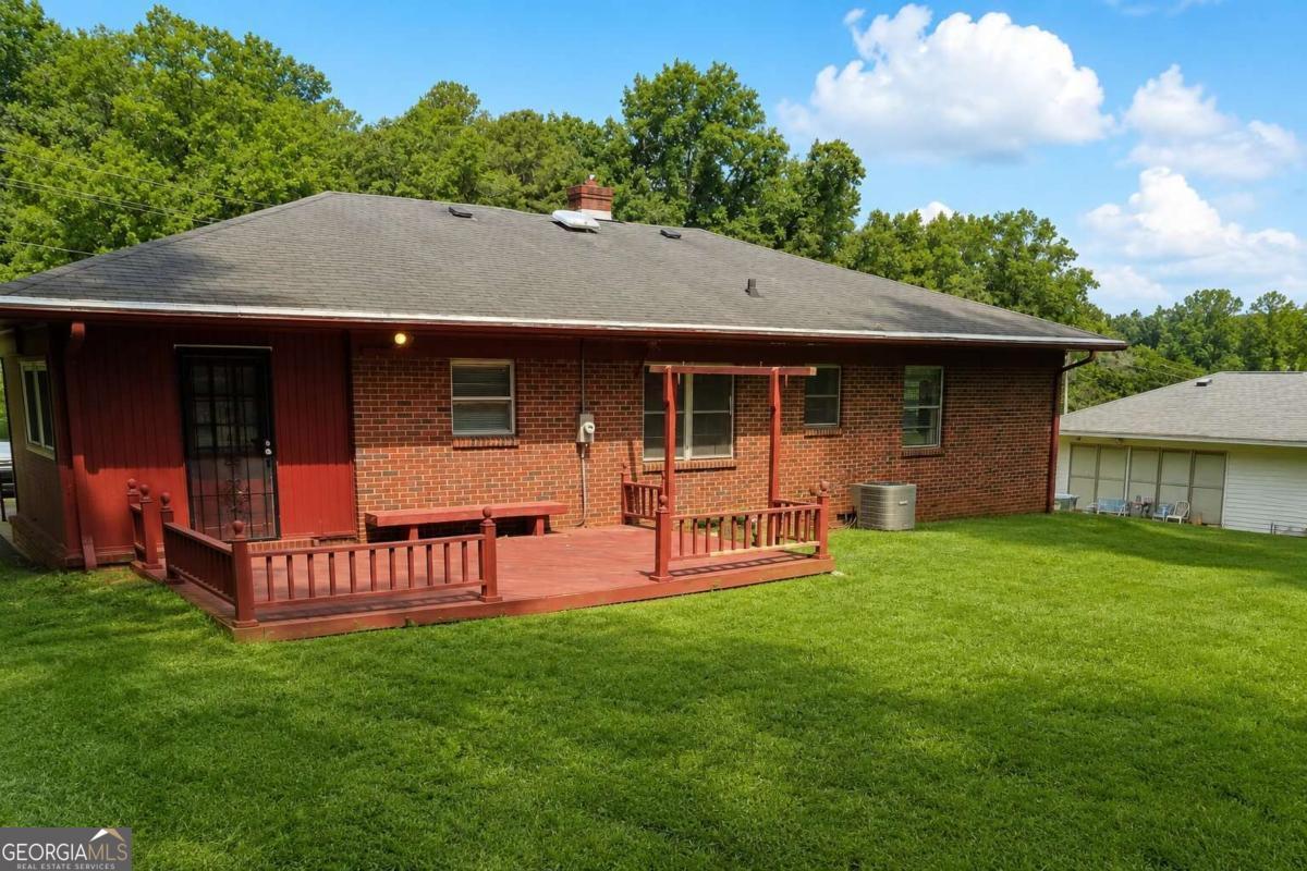 109 Club Drive Stockbridge, GA 30281 - Photo 2 of 4
