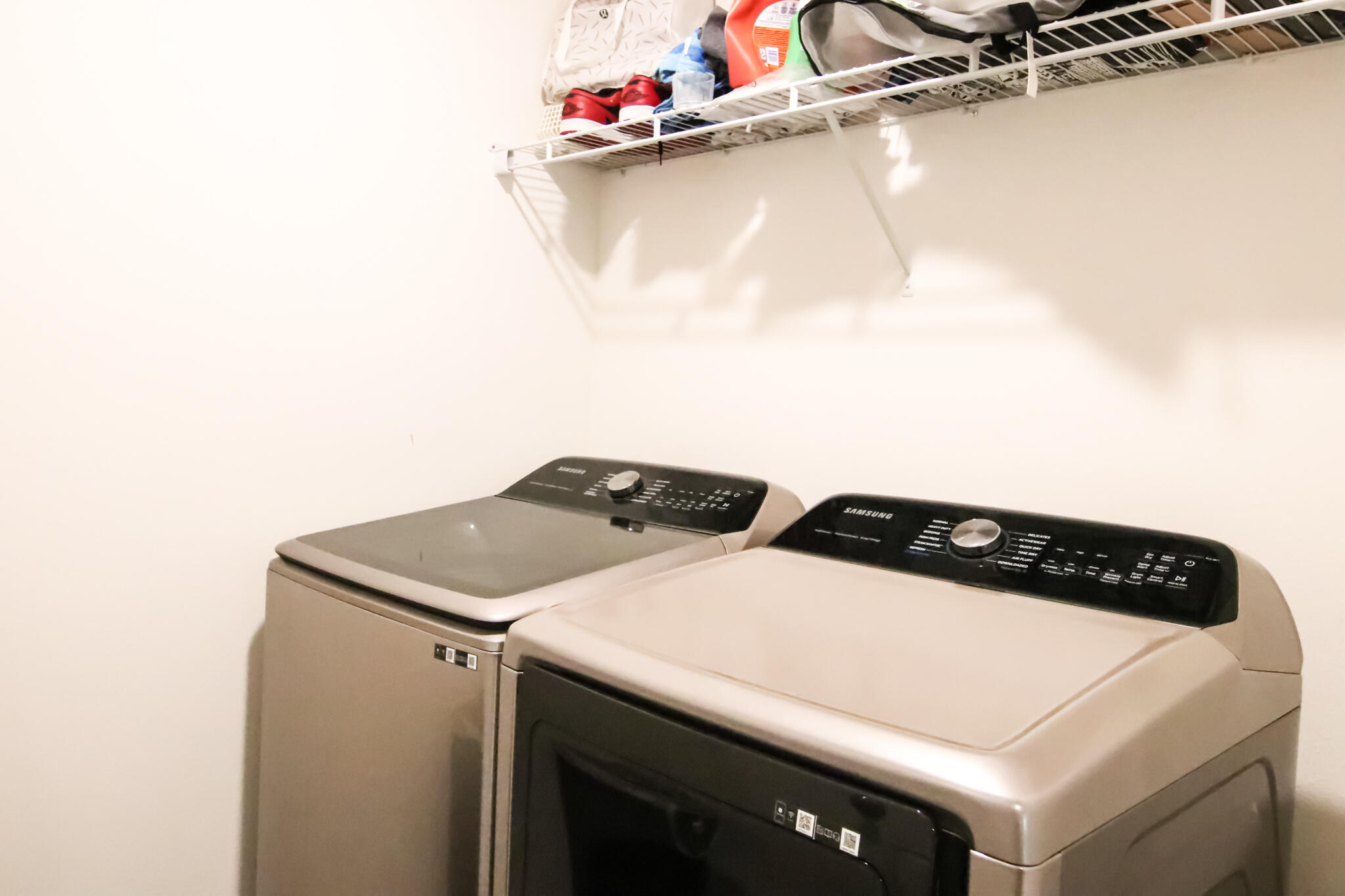 808 Moorhen Way Crestview, FL 32539 - Photo 22 of 47 a utility room with dryer and washer