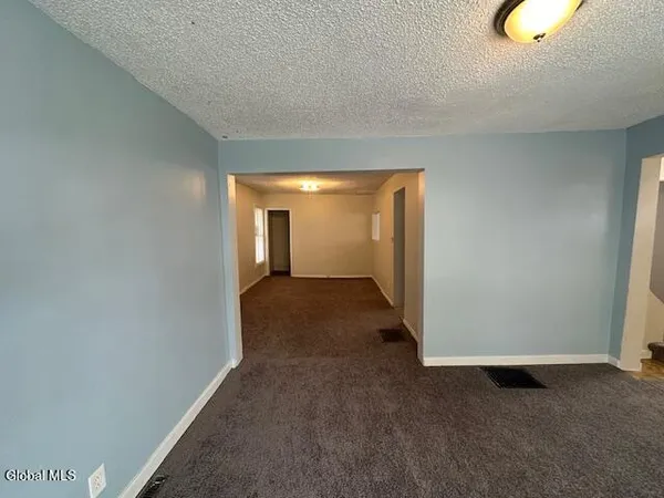 $121,000 | 6 Eagle Street, Gloversville, NY 12078