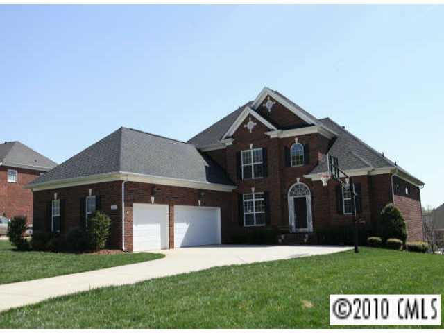 314 Chancelot Lane Fort Mill, SC 29708 - Photo 1 of 8 a front view of a house with a yard
