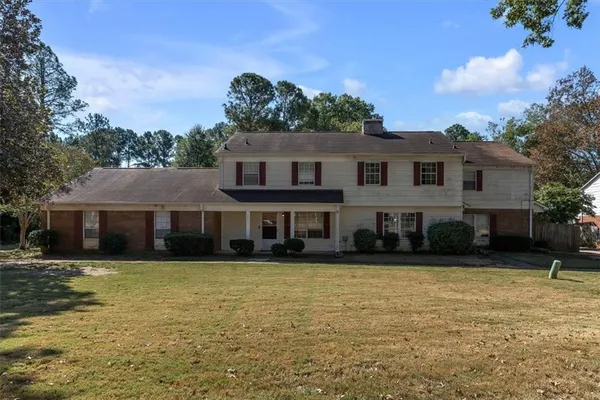 $1,400 | 2613 Stratford Lane, Unit 3, Morrow, GA 30260