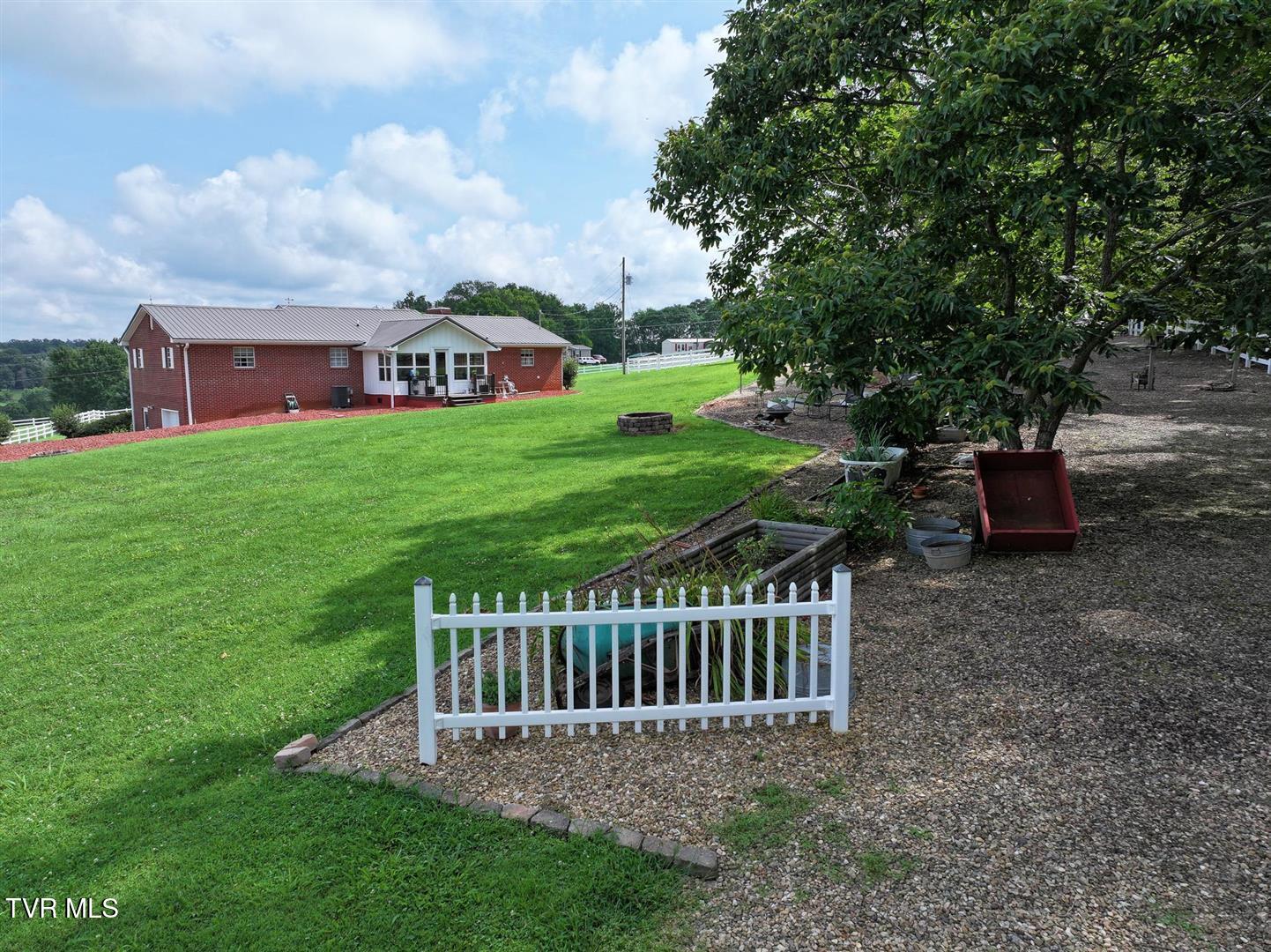 1256 Old Kentucky Road South Greeneville, TN 37743 - Photo 54 of 64 55