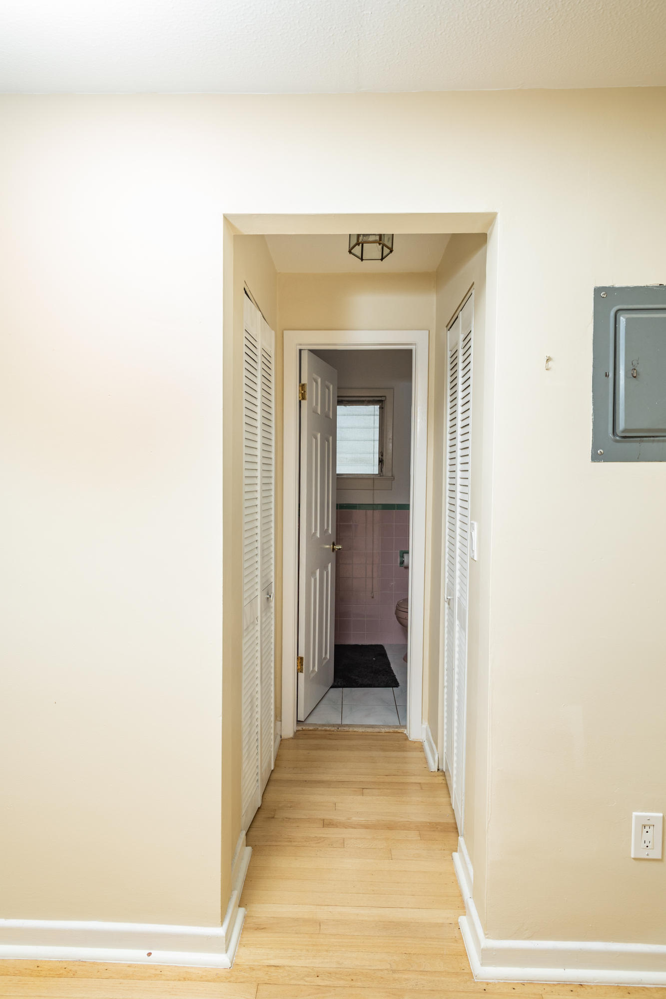 2913 Gulfstream Road Palm Springs, FL 33461 - Photo 15 of 28 Closet