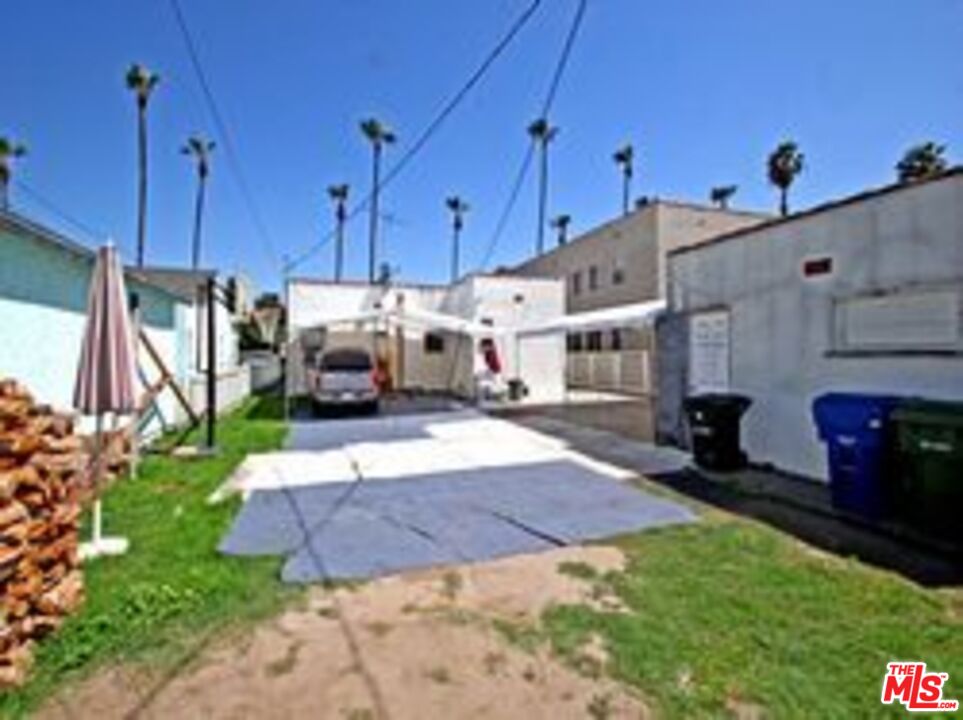 2835 Buckingham Road Los Angeles, CA 90016 - Photo 11 of 11 Gallery Image 11