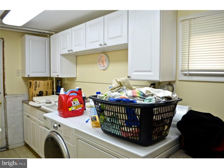 208 Kingsport Road Cherry Hill, NJ 08034 - Photo 11 of 17 Laundry Room