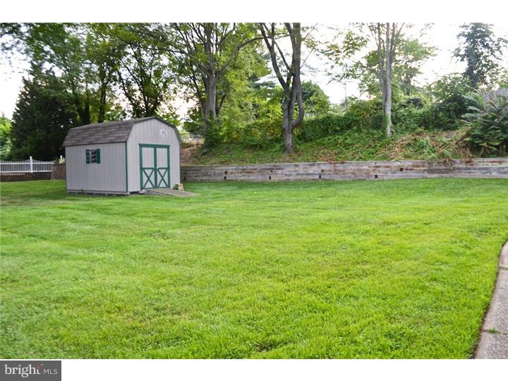 208 Kingsport Road Cherry Hill, NJ 08034 - Photo 12 of 17 Exterior Back