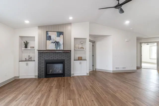 $529,900 | 309 Pinehurst Drive, Mankato, MN 56001