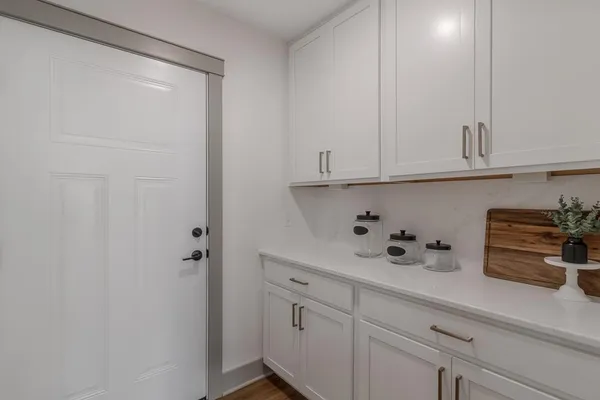 $529,900 | 309 Pinehurst Drive, Mankato, MN 56001