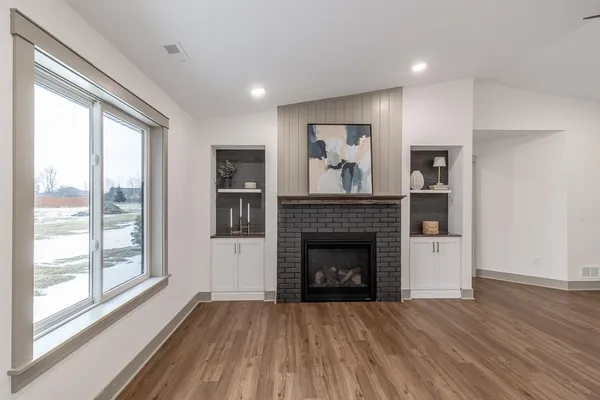 $529,900 | 309 Pinehurst Drive, Mankato, MN 56001