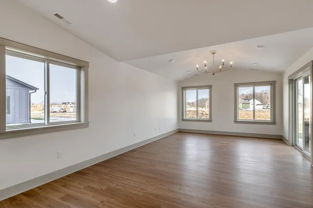 $529,900 | 309 Pinehurst Drive, Mankato, MN 56001