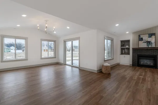 $529,900 | 309 Pinehurst Drive, Mankato, MN 56001