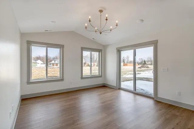 $529,900 | 309 Pinehurst Drive, Mankato, MN 56001