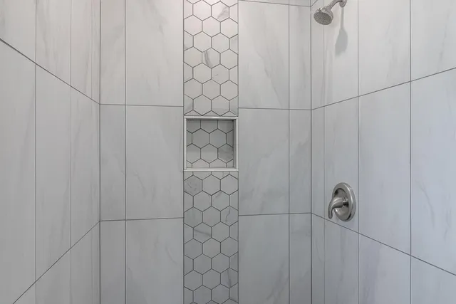 $529,900 | 309 Pinehurst Drive, Mankato, MN 56001