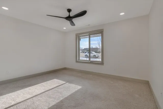 $529,900 | 309 Pinehurst Drive, Mankato, MN 56001