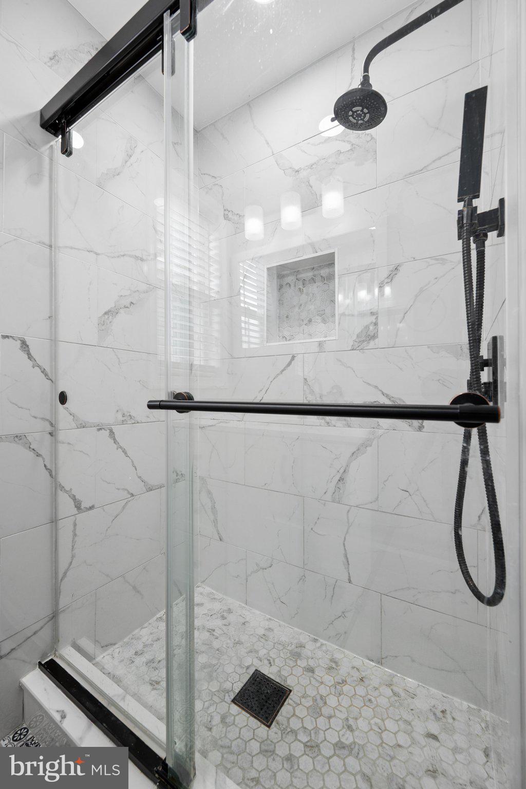213 Nottingham Road Hagerstown, MD 21740 - Photo 26 of 72 Bathroom