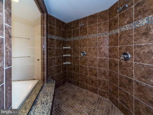 230 Spring Meadows Road, Unit 9 Manchester, PA 17345 - Photo 18 of 30 Gallery Image 18