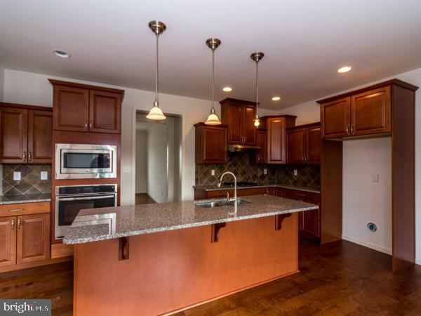 230 Spring Meadows Road, Unit 9 Manchester, PA 17345 - Photo 6 of 30 Gallery Image 6