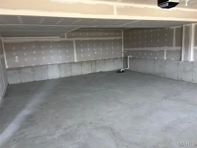 $2,000 | 1158 Marathon Drive, Foristell, MO 63348