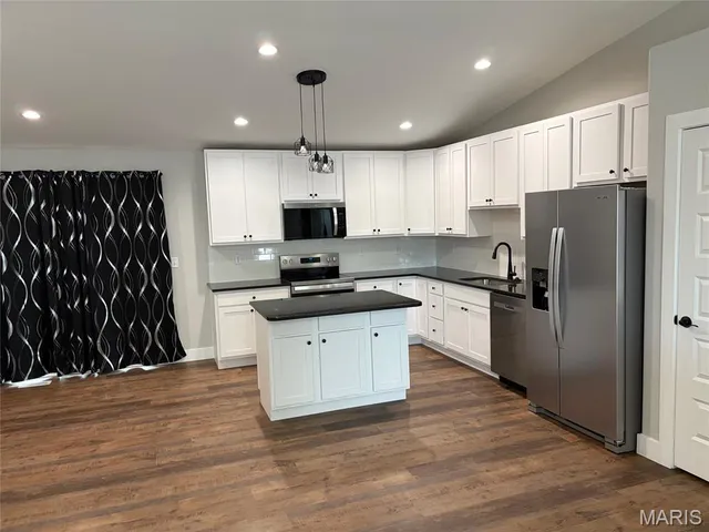 $2,000 | 1158 Marathon Drive, Foristell, MO 63348