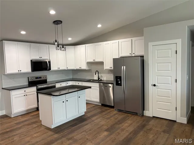 $2,000 | 1158 Marathon Drive, Foristell, MO 63348