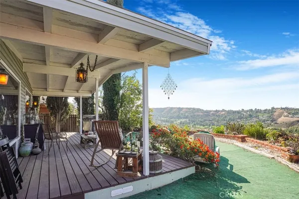 $569,000 | 23777 Mulholland Highway, Calabasas, CA 91302