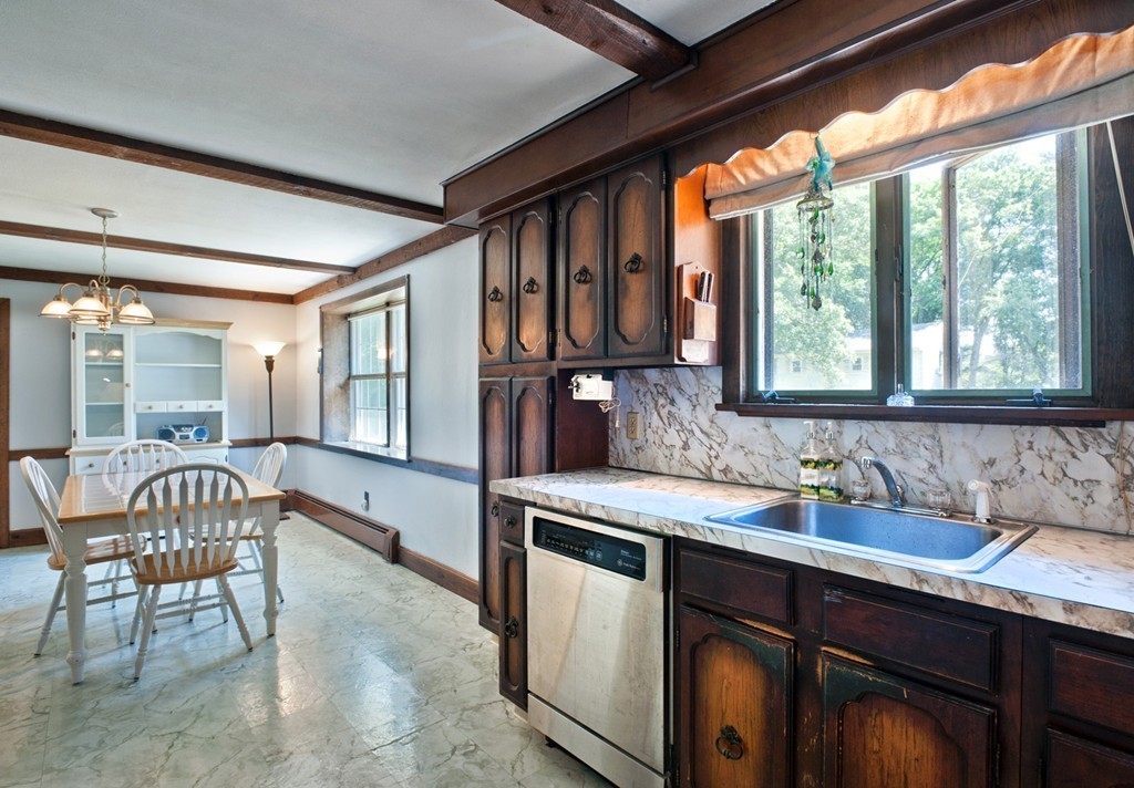 39 Carr Road Duxbury, MA 02332 - Photo 7 of 25 Gallery Image 7