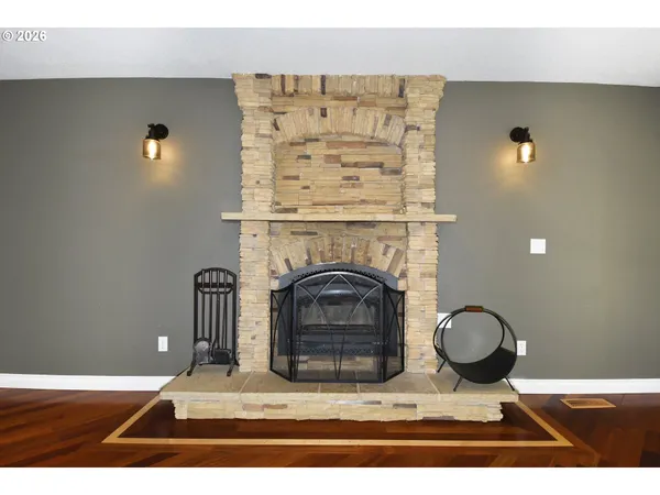 $699,000 | 2571 Southeast Elliott Drive, Gresham, OR 97080