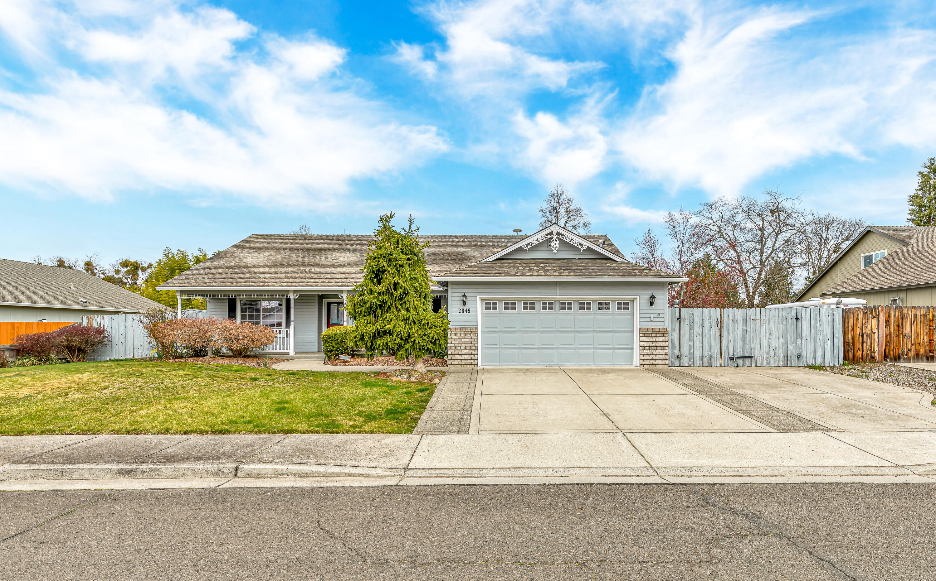 2649 Rabun Way Central Point, OR 97502 - Photo 37 of 39 9R9A3180
