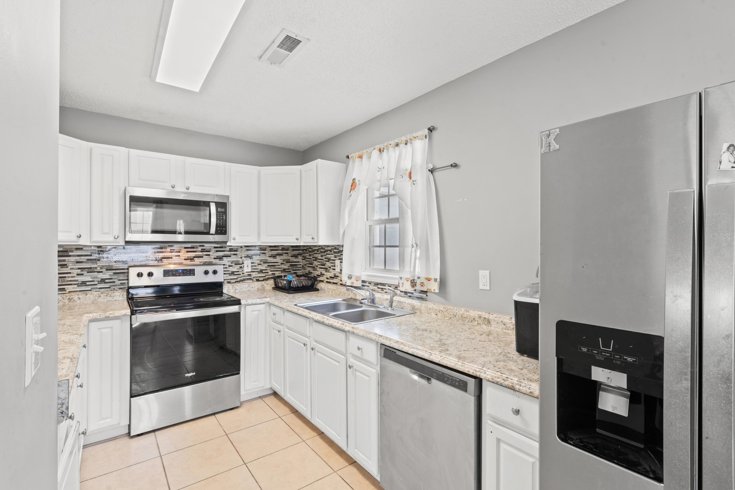 5168 Spring Street Loris, SC 29569 - Photo 6 of 17