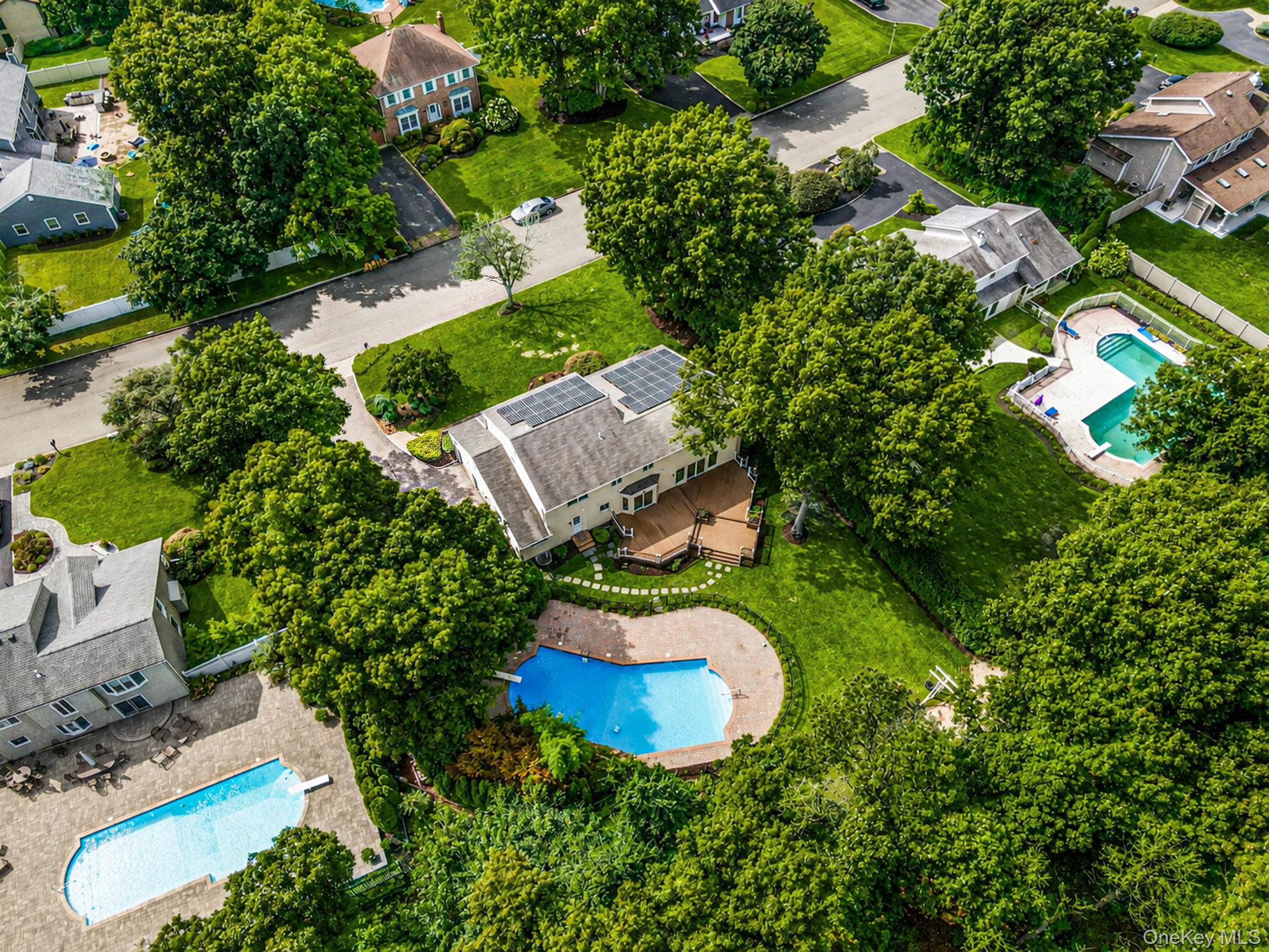 32 Annandale Road Commack, NY 11725 - Photo 38 of 49 Gallery Image 38