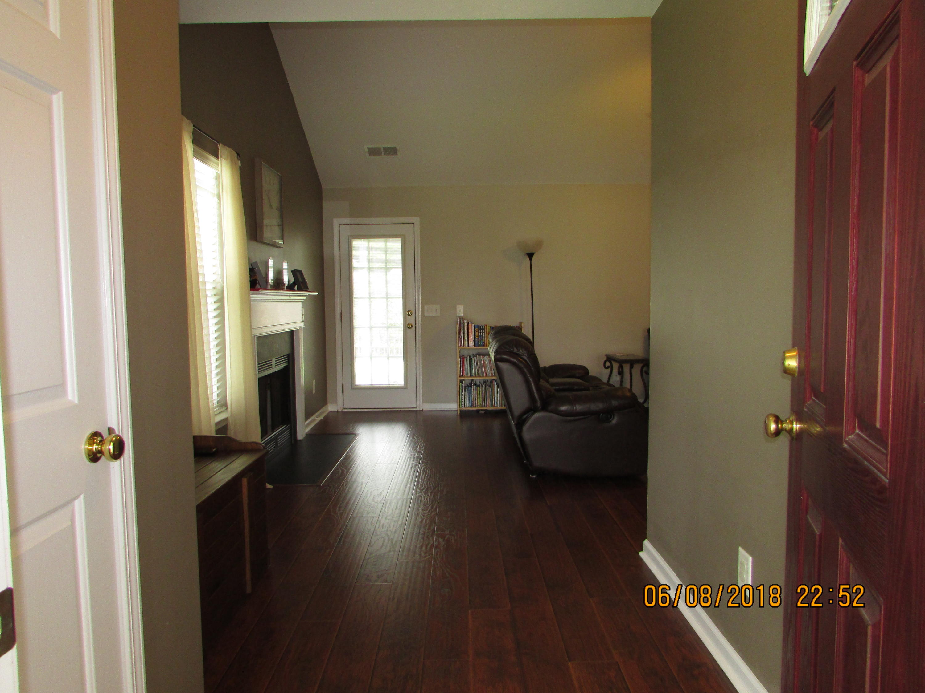 409 Meadowview Trail Summerville, SC 29486 - Photo 4 of 30 IMG_6463