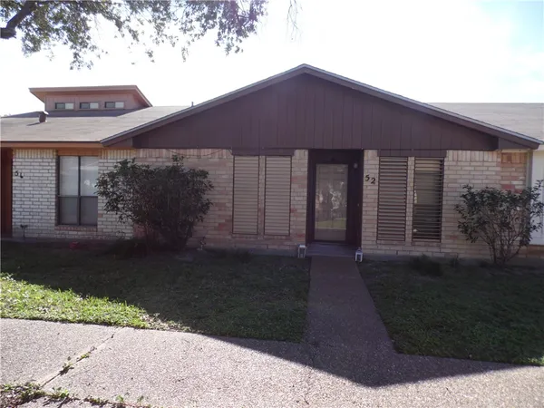 $174,500 | 13656 Teague Lane, Unit 52, Corpus Christi, TX 78410