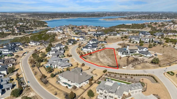 $1,250,000 | 625 Vendemmia Bend, Austin, TX 78738