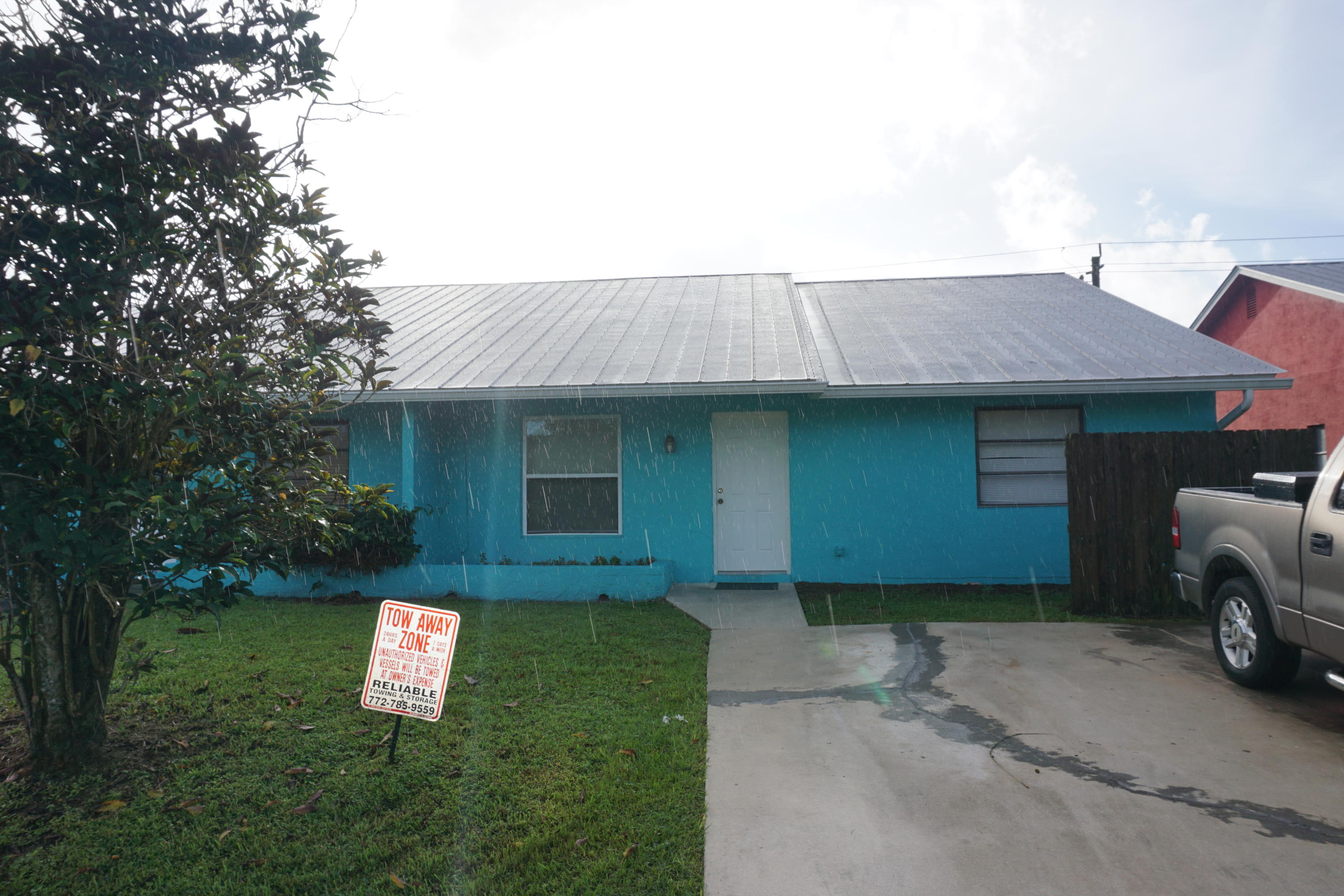 4680 Southeast Salvatori Road Stuart, FL 34997 - Photo 6 of 47 4678-2