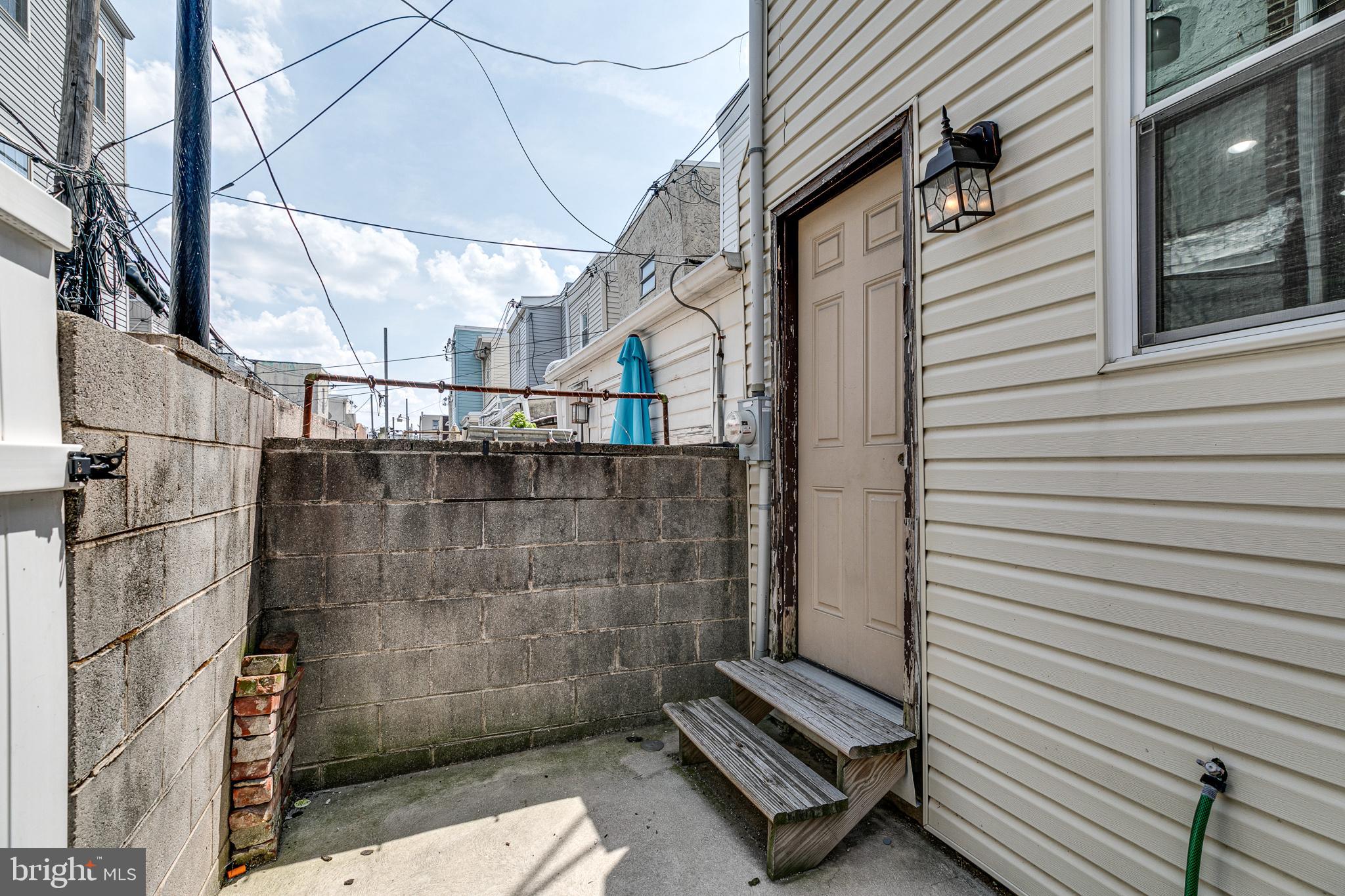 2105 South Howard Street Philadelphia, PA 19148 - Photo 11 of 22
