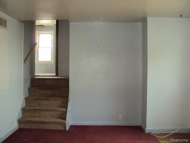 4493 East 10 Mile Road Warren, MI 48091 - Photo 21 of 25 261-657508 - Staircase.JPG
