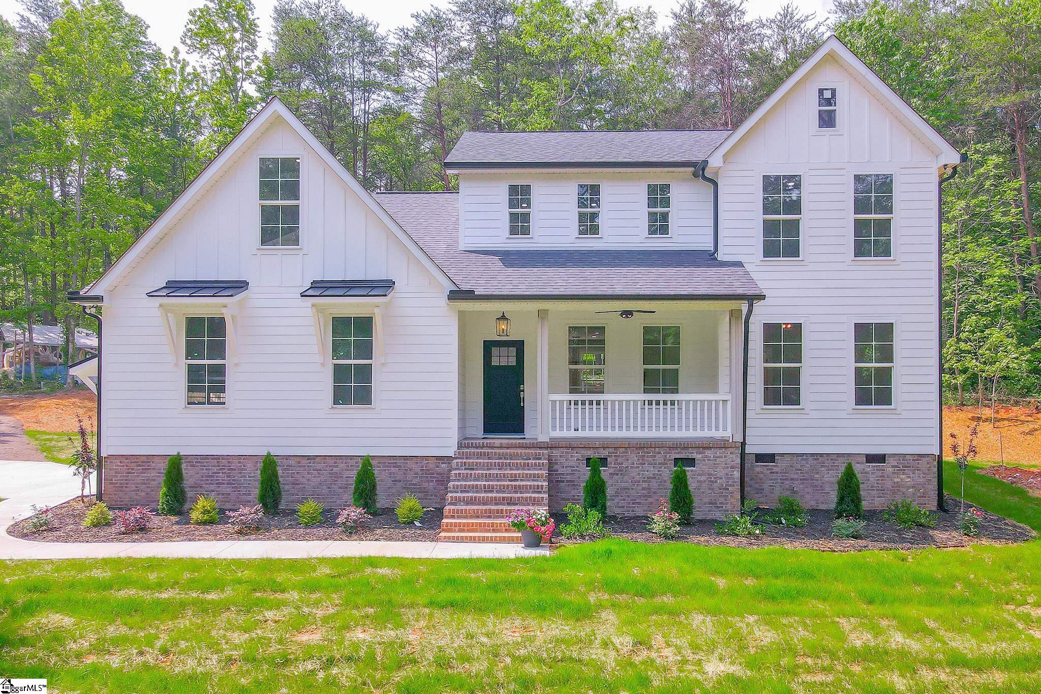 1013 Center Road Taylors, SC 29687 - Photo 1 of 32 Gallery Image 1