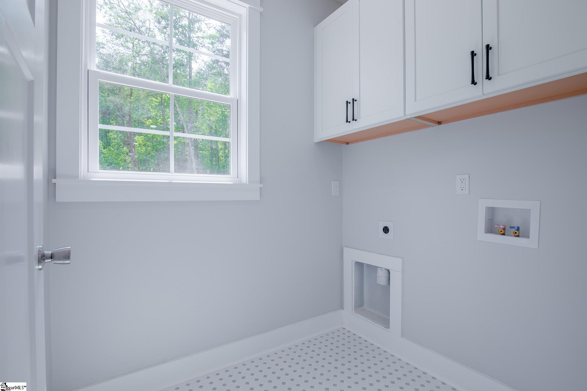 1013 Center Road Taylors, SC 29687 - Photo 13 of 32 Gallery Image 13