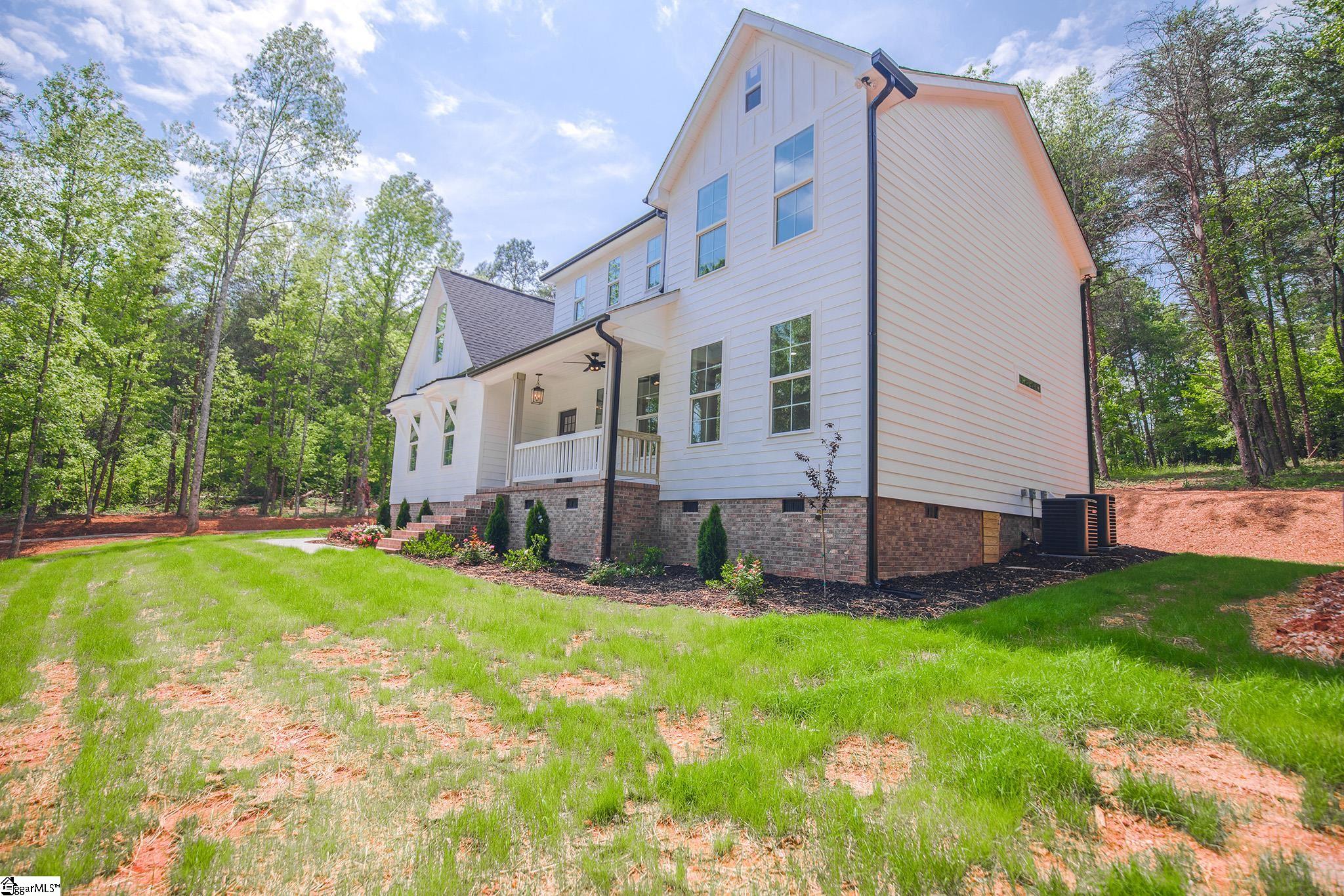 1013 Center Road Taylors, SC 29687 - Photo 27 of 32 Gallery Image 27