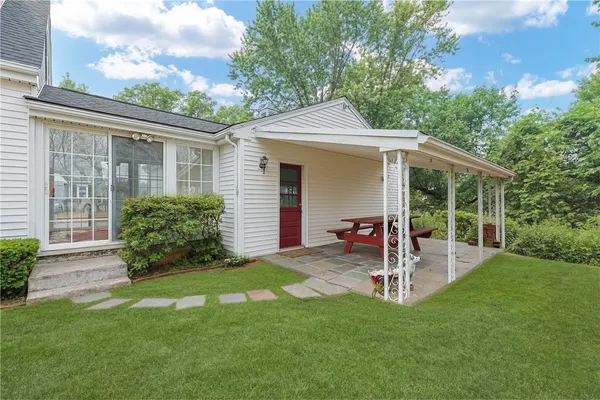 $489,000 | 47 Dartmouth Avenue, East Providence, RI 02915