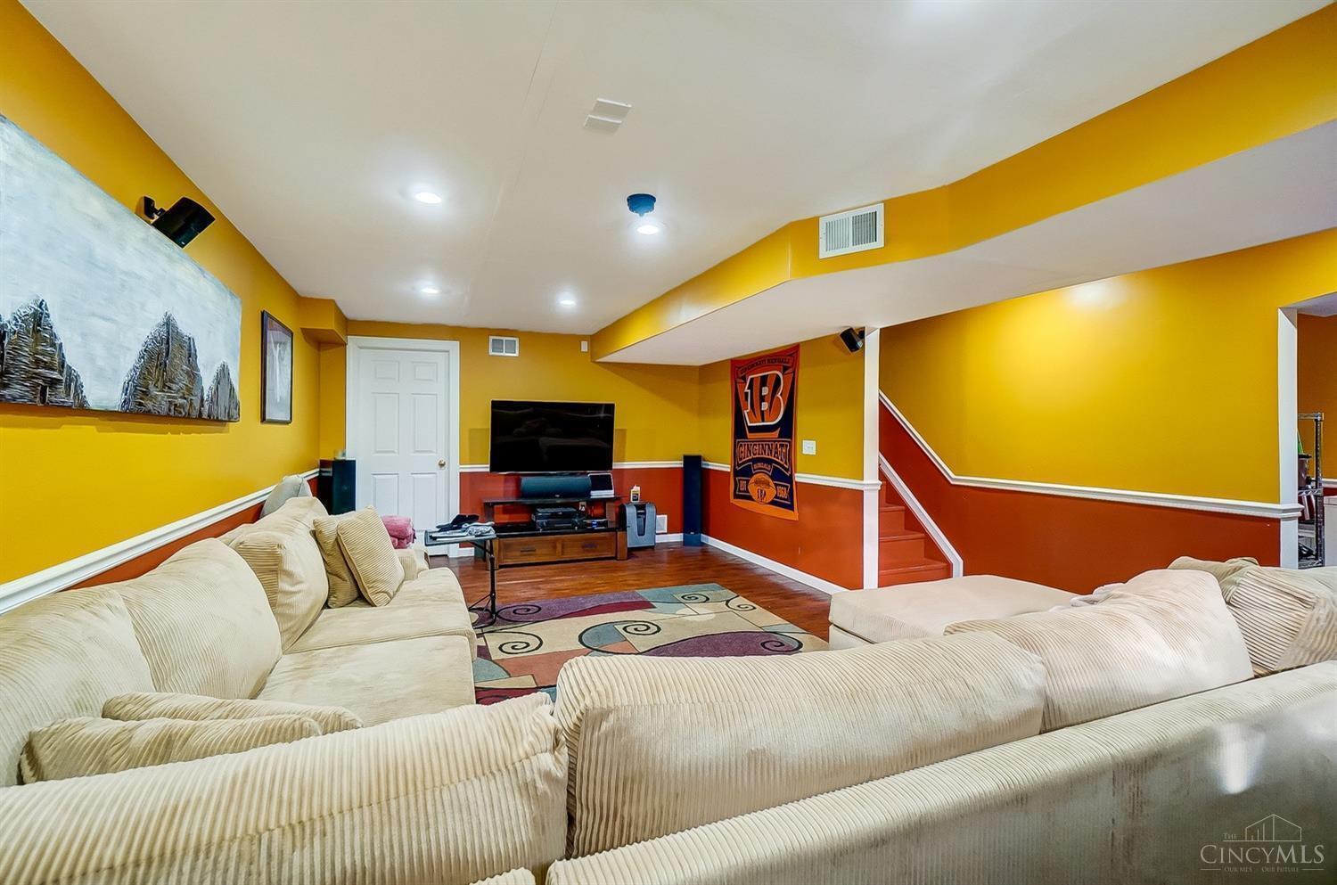 3029 Struble Road Cincinnati, OH 45251 - Photo 27 of 36 Gallery Image 27