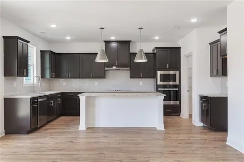 $584,900 | 962 Homepark Circle, Buford, GA 30518