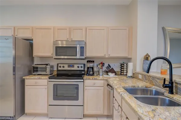 $6,700 | 8223 Parkstone Place, Unit 102, Naples, FL 34120